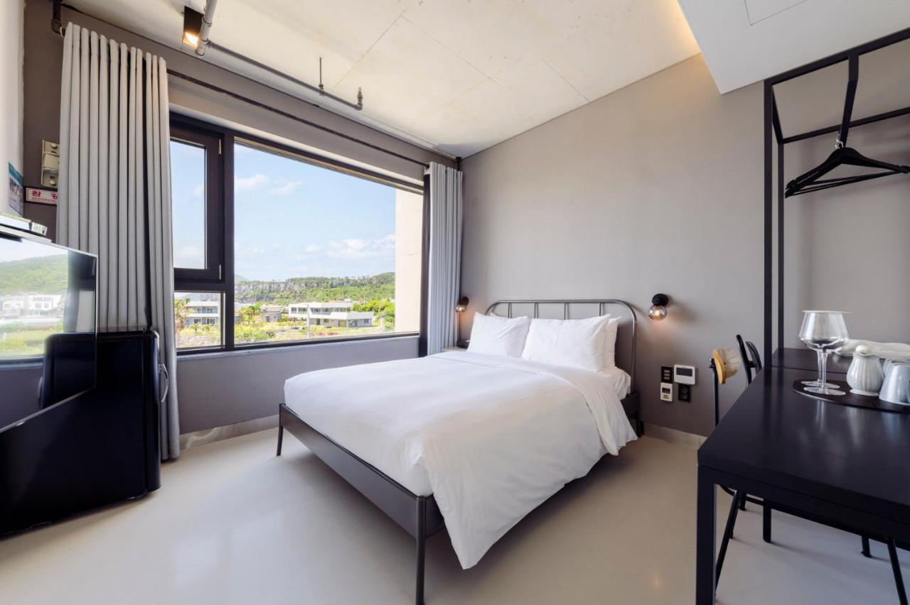 Snob Boutique Stay Seogwipo Ngoại thất bức ảnh