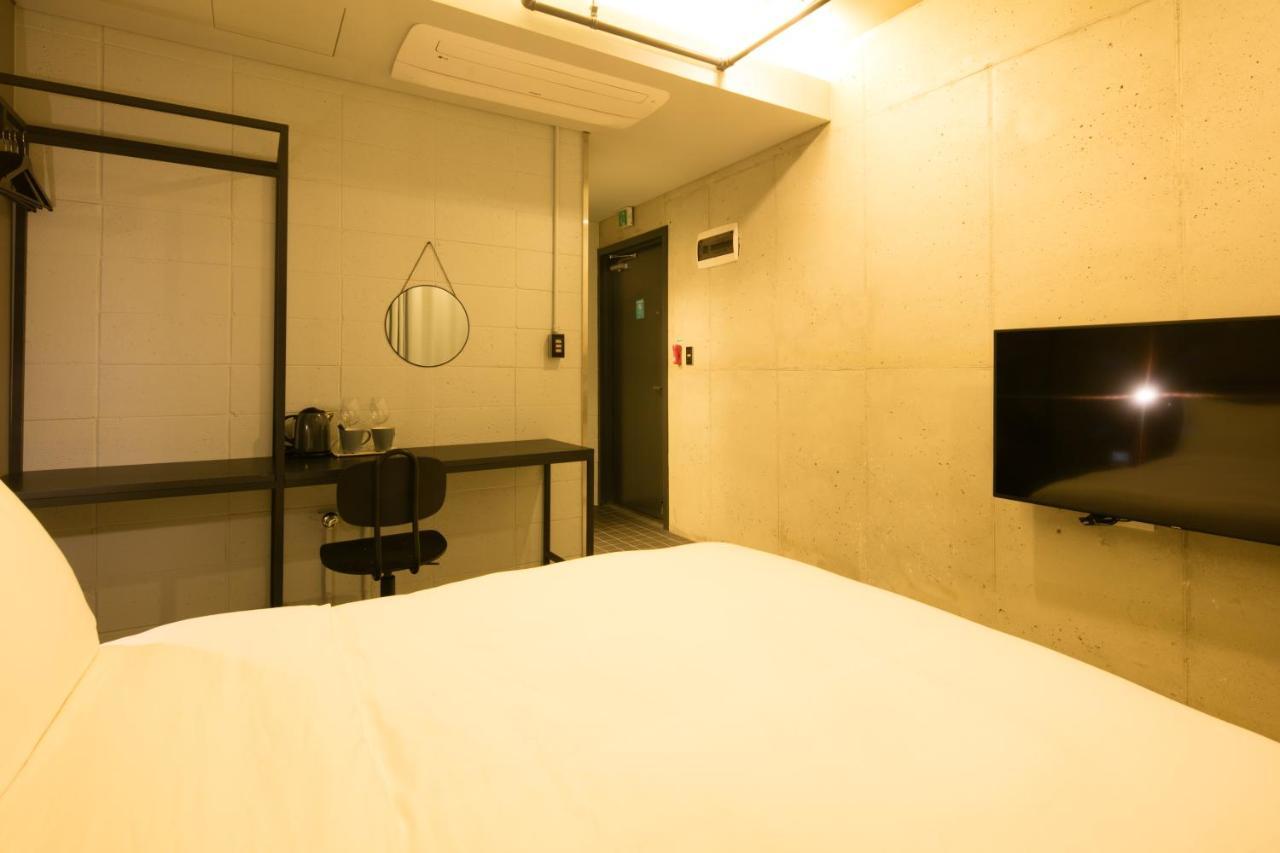 Snob Boutique Stay Seogwipo Ngoại thất bức ảnh