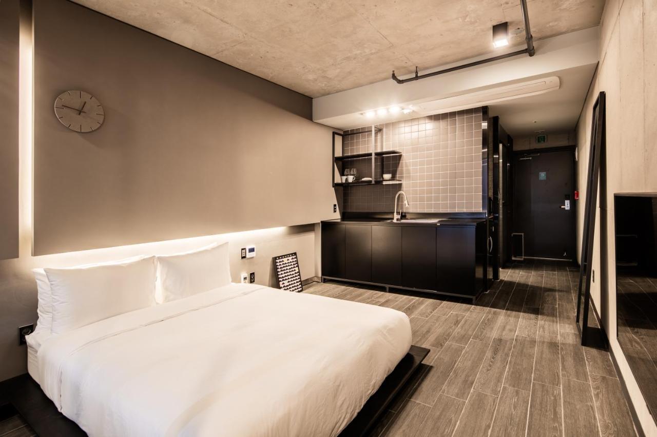 Snob Boutique Stay Seogwipo Ngoại thất bức ảnh