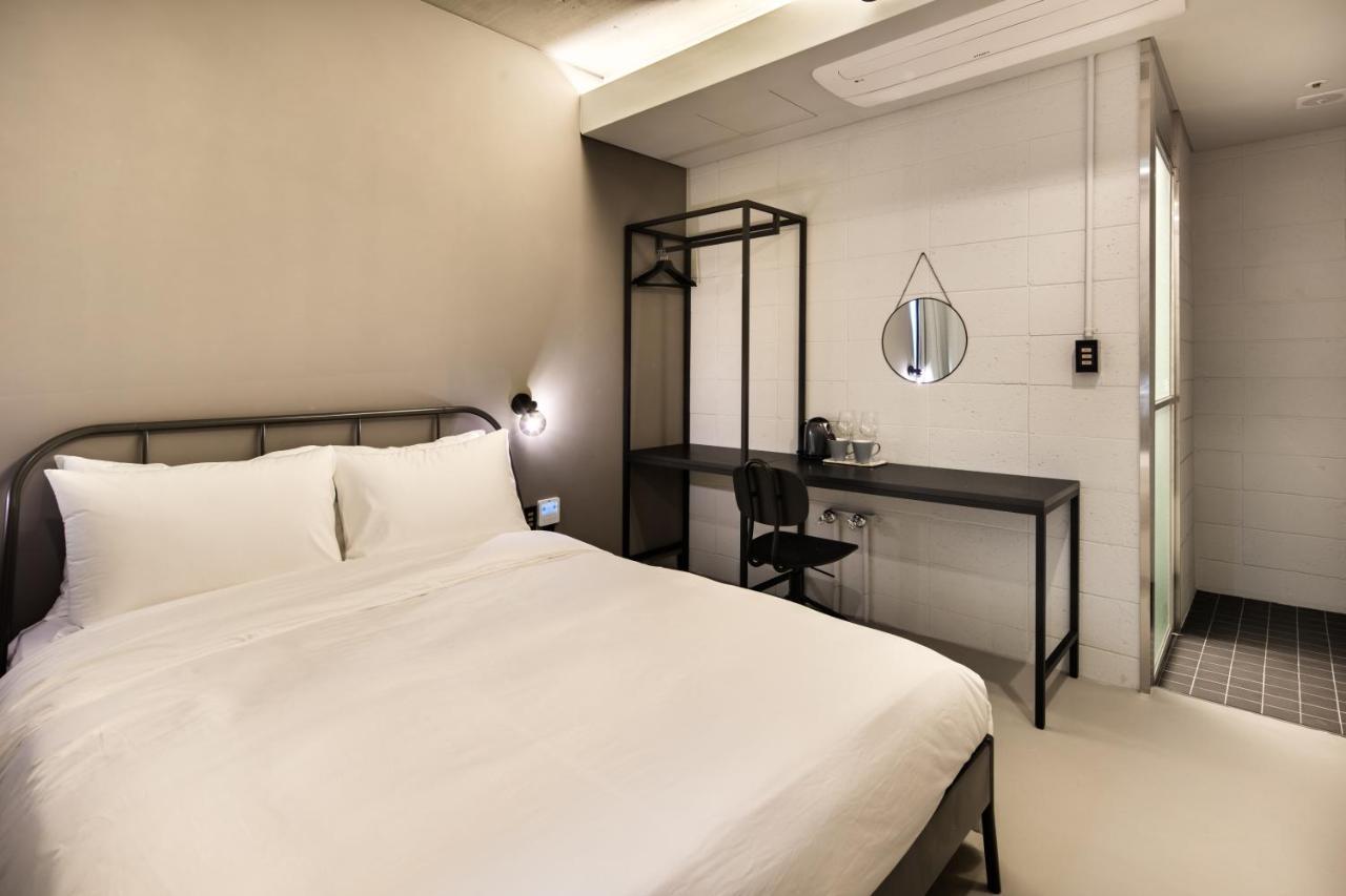 Snob Boutique Stay Seogwipo Ngoại thất bức ảnh